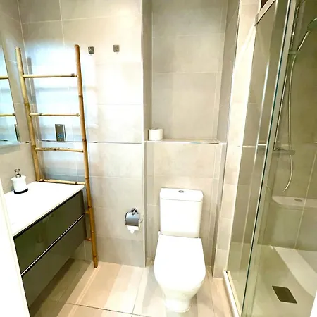 Gibraltar Central Suites * Gibraltar