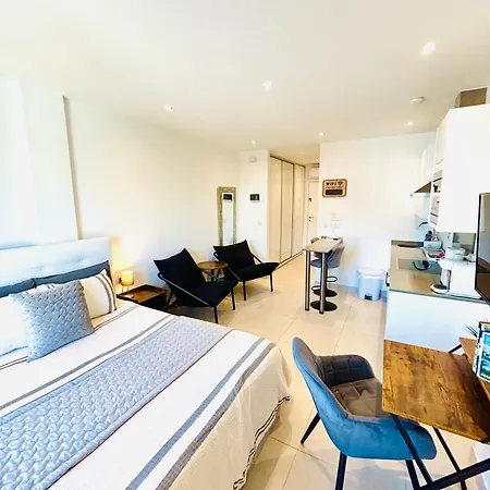 Gibraltar Central Suites Gibraltar